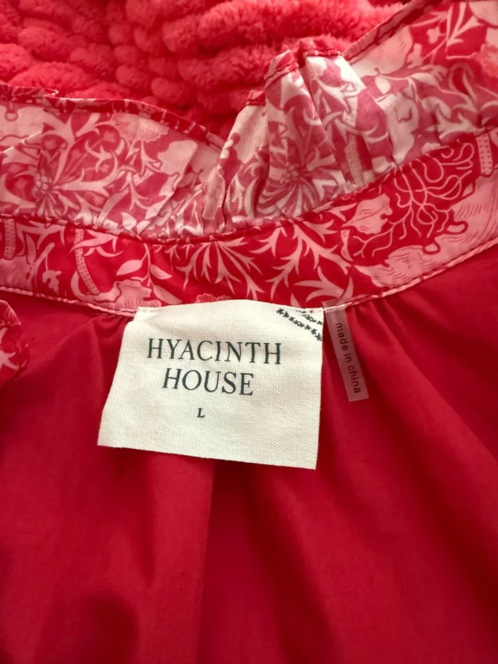 red and pink viney loiusia blouse - Picture 2 of 6